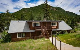 Estes Park Adventure Hostel